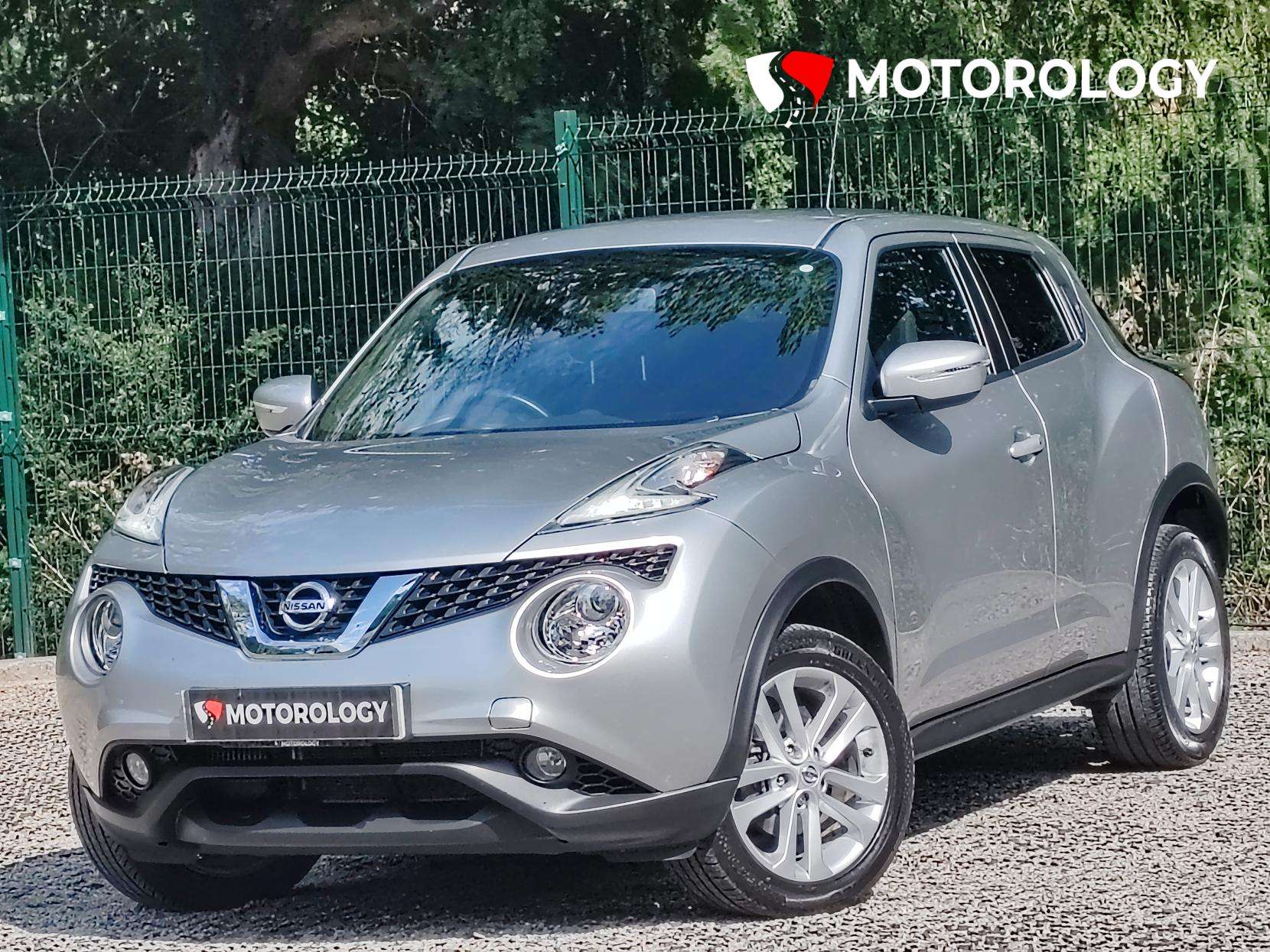 A 2017 NISSAN JUKE 1.2 DIG-T N-Connecta SUV 5dr Petrol Manual Euro 6 (s/s) (115 ps) A 2017 NISSAN JUKE 1.2 DIG-T N-Connecta SUV 5dr Petrol Manual Euro 6 (s/s) (115 ps)