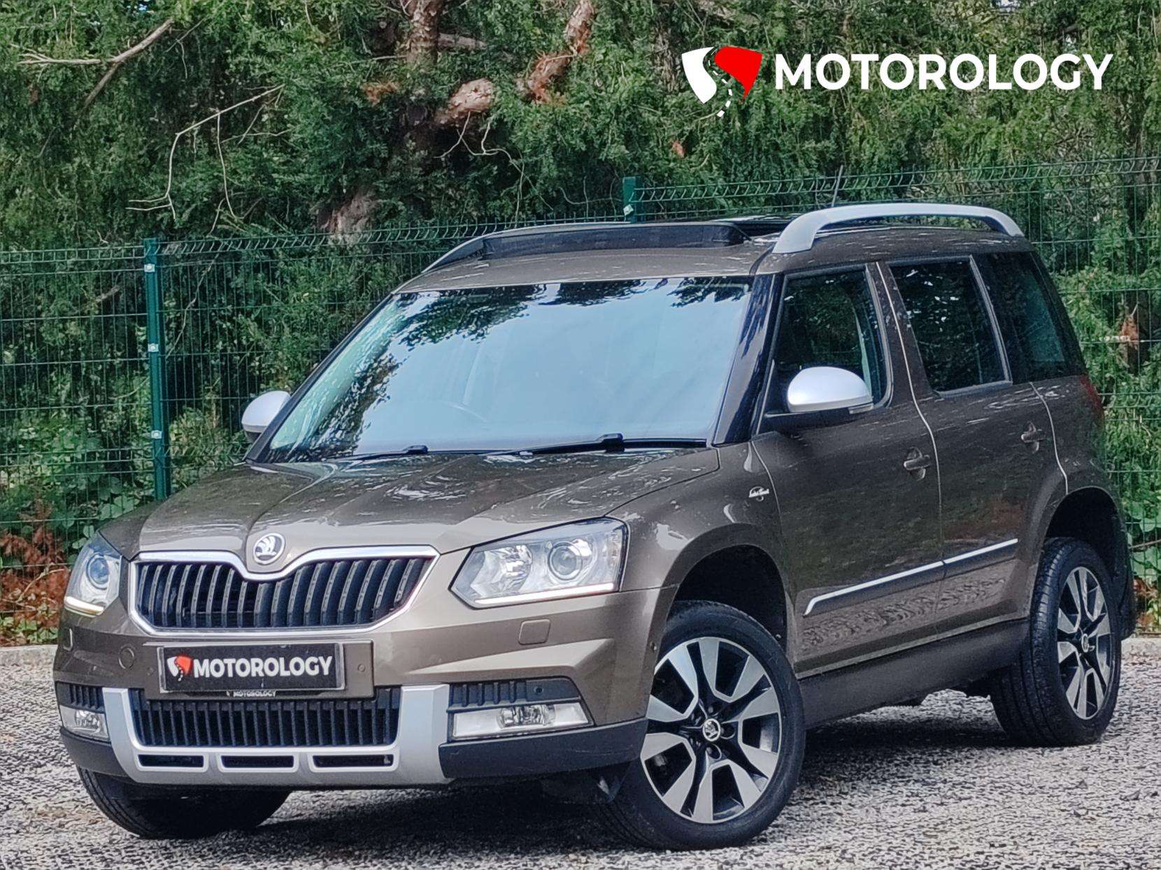 A 2014 SKODA YETI 2.0 TDI Laurin & Klement Outdoor 5dr Diesel DSG 4WD Euro 5 (140 ps) A 2014 SKODA YETI 2.0 TDI Laurin & Klement Outdoor 5dr Diesel DSG 4WD Euro 5 (140 ps)