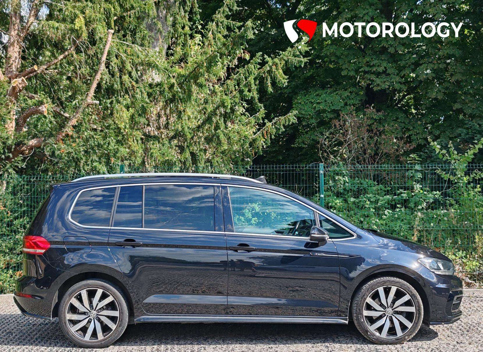 2017 VOLKSWAGEN TOURAN 2017 VOLKSWAGEN TOURAN