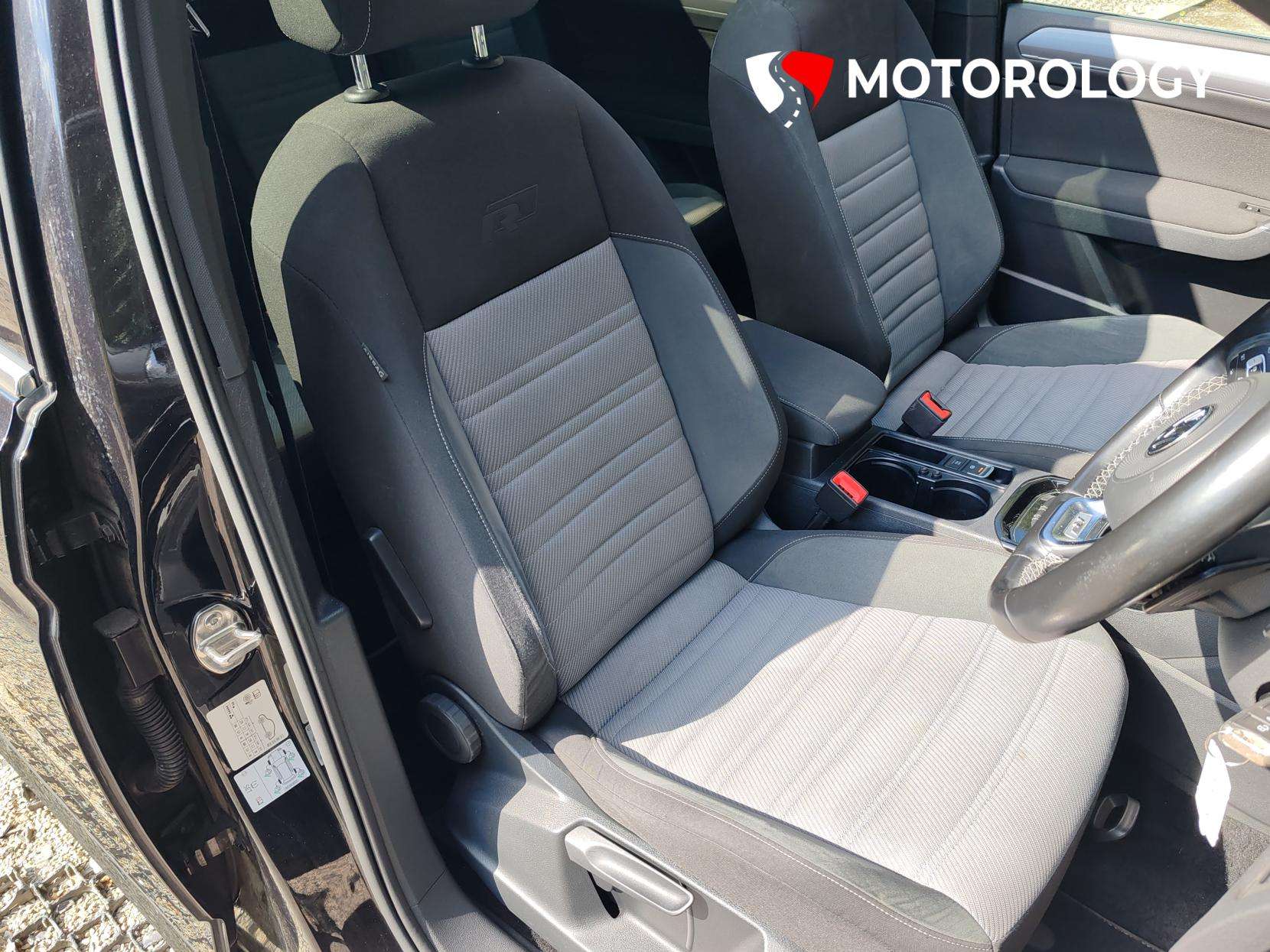 2017 VOLKSWAGEN TOURAN 2017 VOLKSWAGEN TOURAN