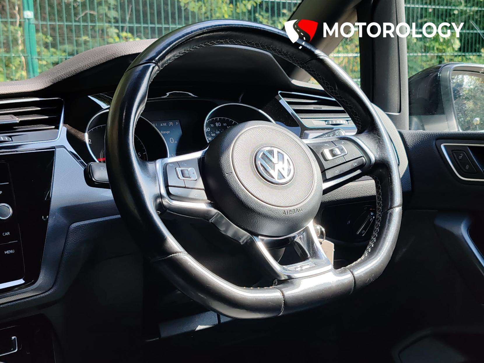2017 VOLKSWAGEN TOURAN 2017 VOLKSWAGEN TOURAN