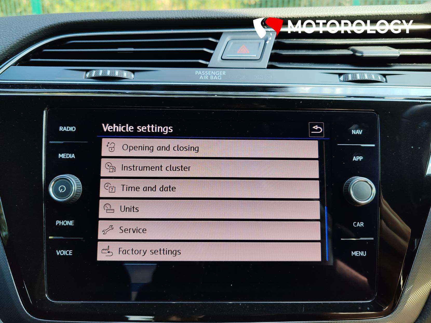 2017 VOLKSWAGEN TOURAN 2017 VOLKSWAGEN TOURAN