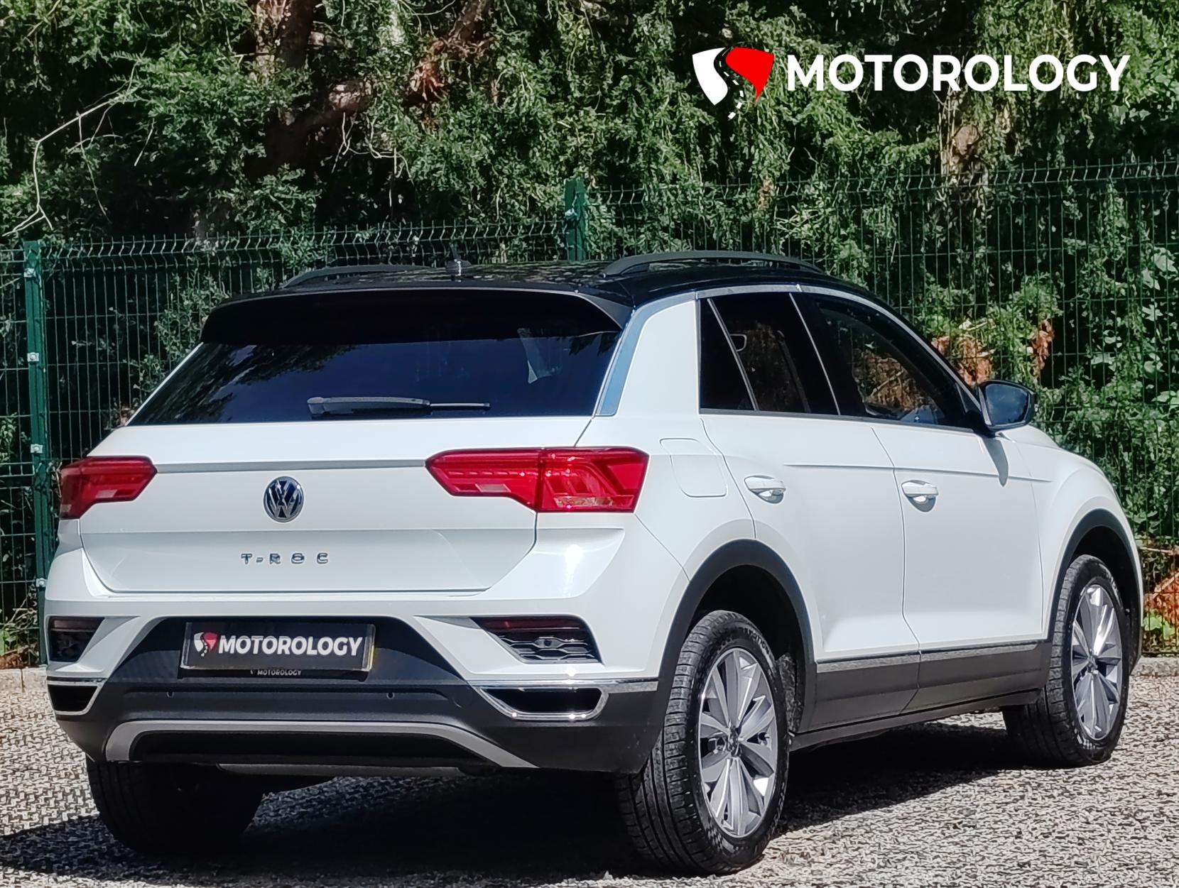 A 2019 VOLKSWAGEN T-ROC 1.0 TSI GPF Design SUV 5dr Petrol Manual Euro 6 (s/s) (115 ps) A 2019 VOLKSWAGEN T-ROC 1.0 TSI GPF Design SUV 5dr Petrol Manual Euro 6 (s/s) (115 ps)