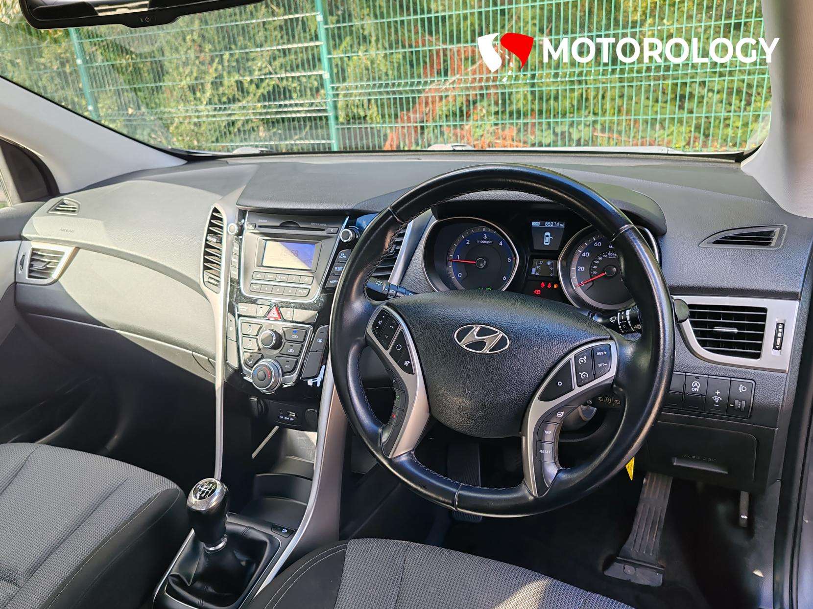 A 2015 HYUNDAI I30 1.6 CRDi Blue Drive SE Hatchback 5dr Diesel Manual Euro 6 (s/s) (110 ps) A 2015 HYUNDAI I30 1.6 CRDi Blue Drive SE Hatchback 5dr Diesel Manual Euro 6 (s/s) (110 ps)