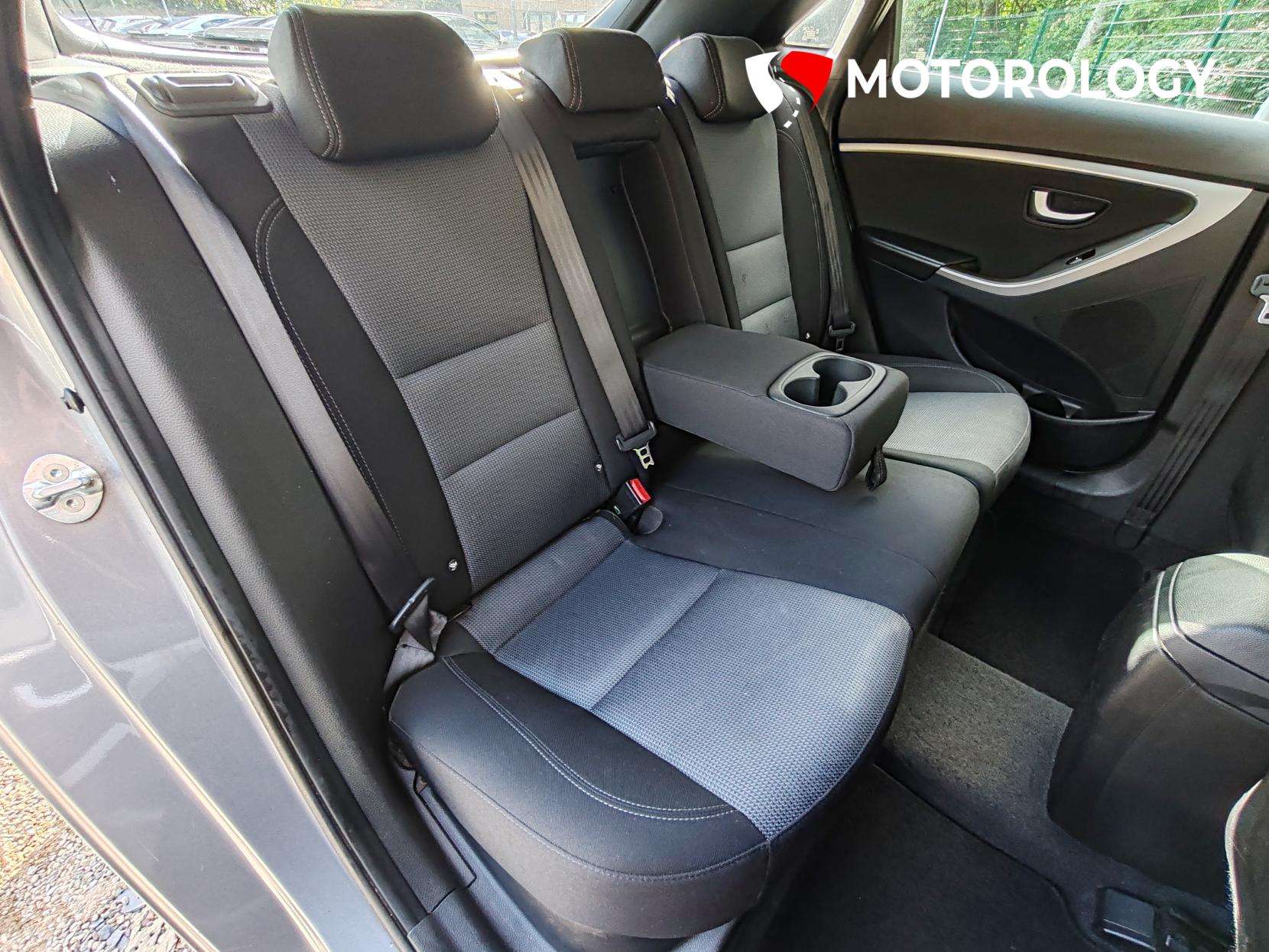 2015 HYUNDAI I30 2015 HYUNDAI I30