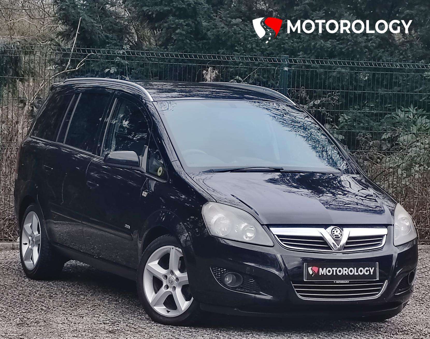 A 2009 VAUXHALL ZAFIRA 1.8 16V SRi MPV 5dr Petrol Manual Euro 4 (140 bhp) A 2009 VAUXHALL ZAFIRA 1.8 16V SRi MPV 5dr Petrol Manual Euro 4 (140 bhp)