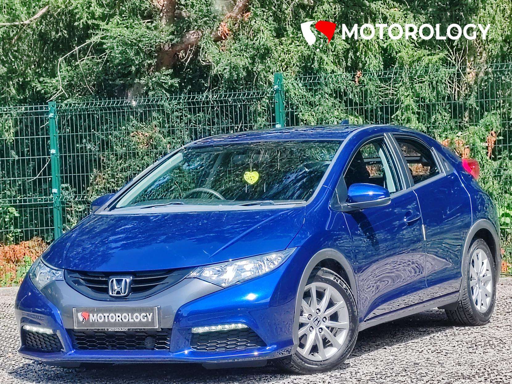 A 2012 HONDA CIVIC 1.4 i-VTEC SE Hatchback 5dr Petrol Manual Euro 5 (s/s) (100 ps) A 2012 HONDA CIVIC 1.4 i-VTEC SE Hatchback 5dr Petrol Manual Euro 5 (s/s) (100 ps)