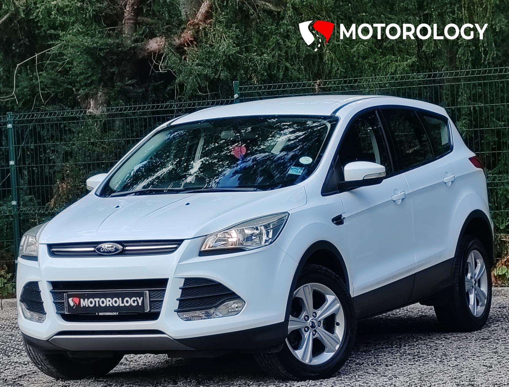 A 2015 FORD KUGA 2.0 TDCi Zetec SUV 5dr Diesel Powershift AWD Euro 6 (s/s) (150 ps) A 2015 FORD KUGA 2.0 TDCi Zetec SUV 5dr Diesel Powershift AWD Euro 6 (s/s) (150 ps)