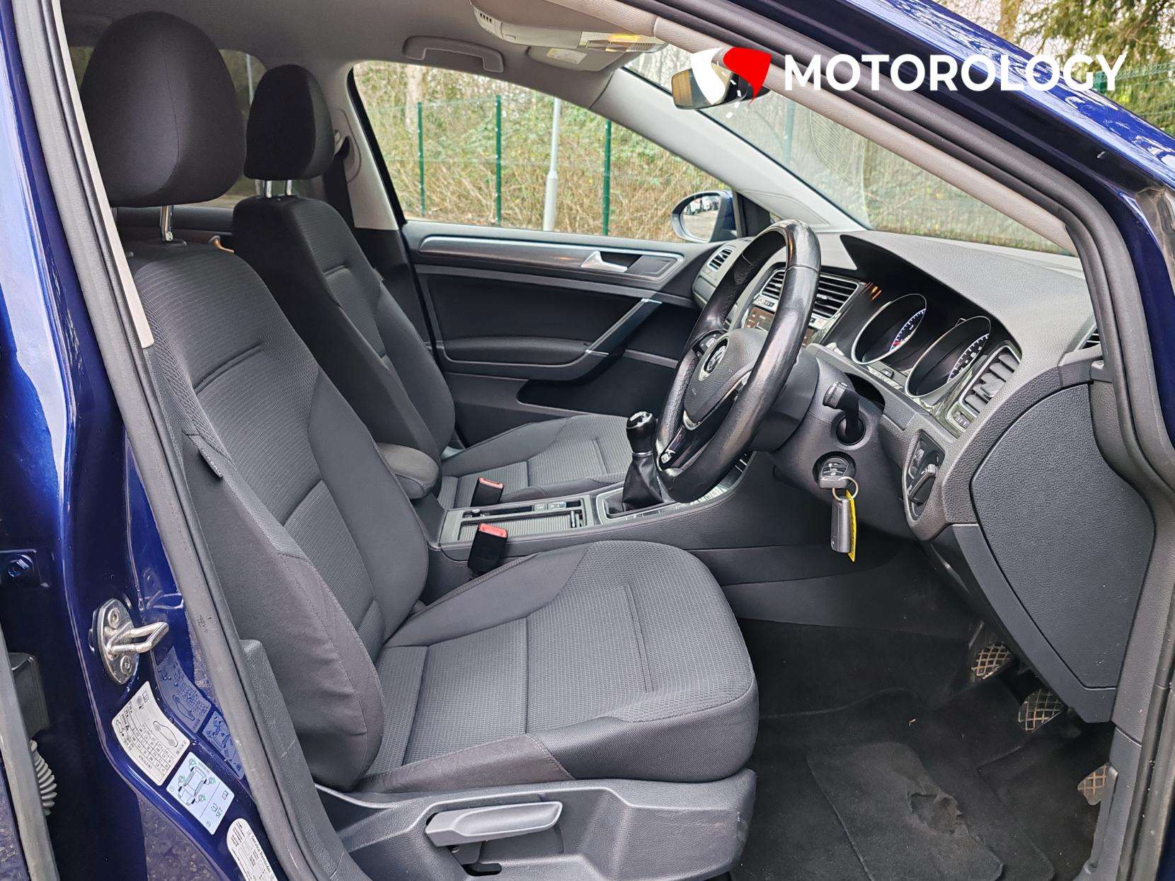 2017 VOLKSWAGEN GOLF 2017 VOLKSWAGEN GOLF