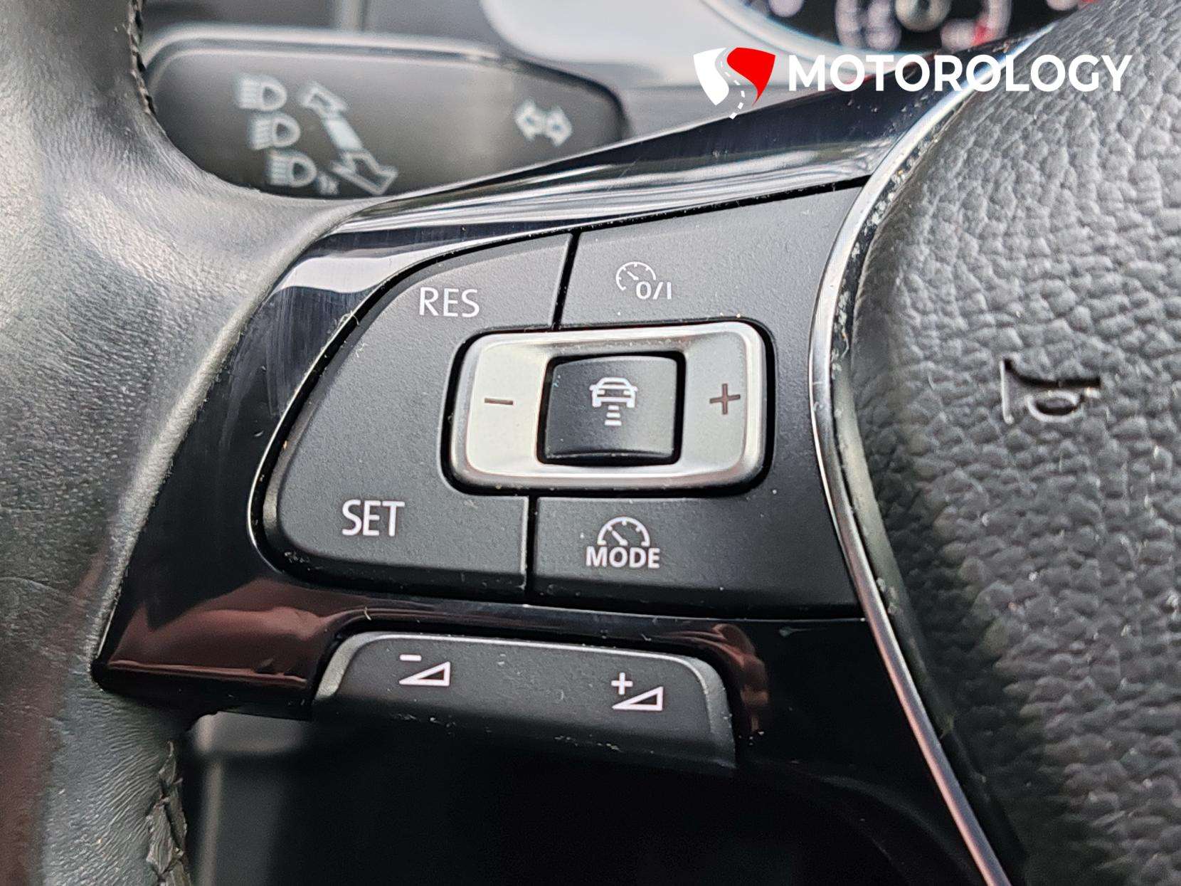 2017 VOLKSWAGEN GOLF 2017 VOLKSWAGEN GOLF