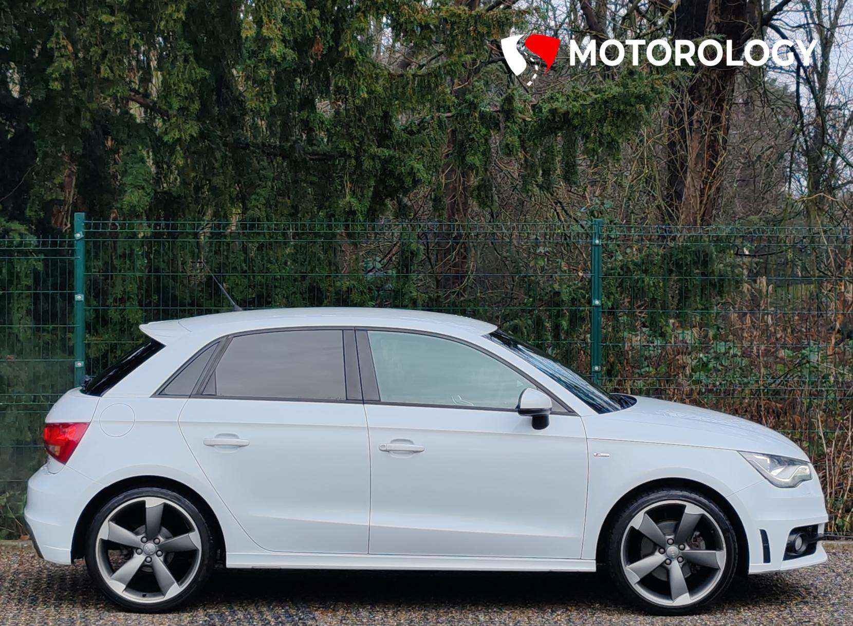 2014 AUDI A1 2014 AUDI A1