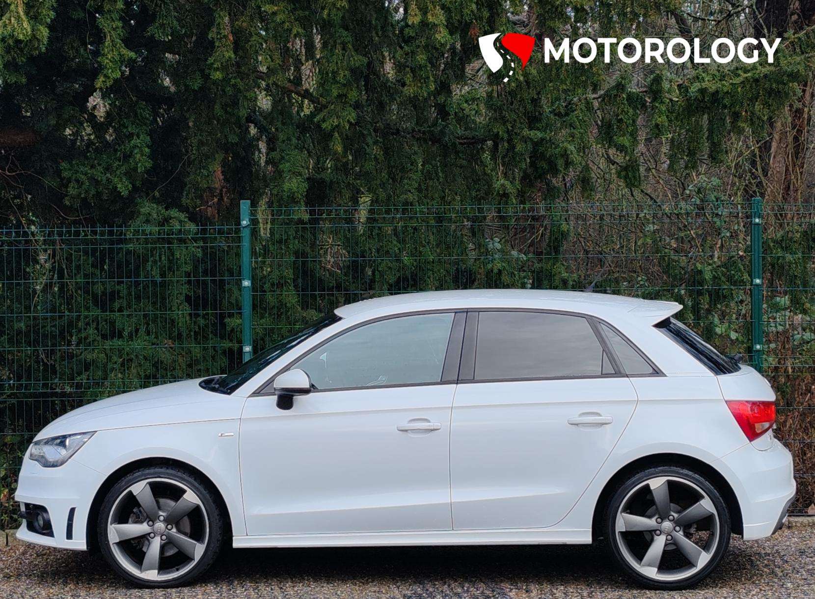 2014 AUDI A1 2014 AUDI A1