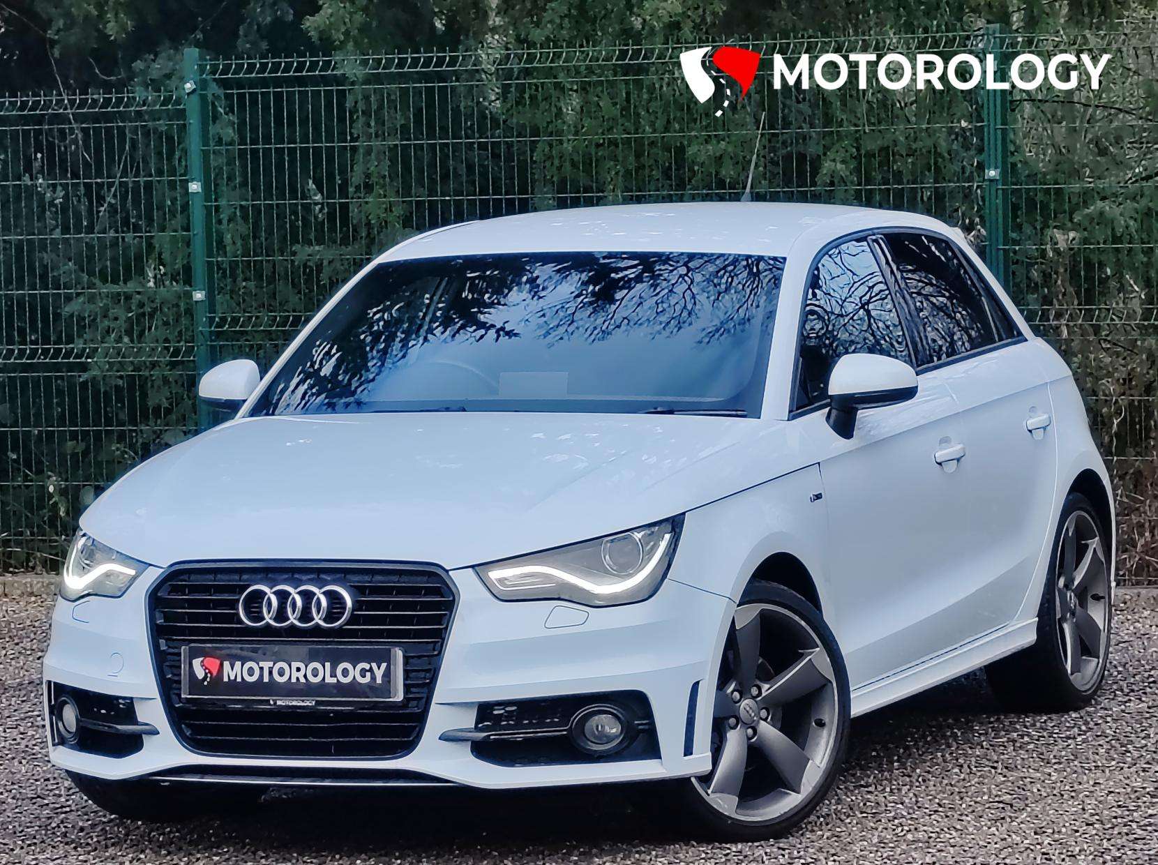 A 2014 AUDI A1 1.4 TFSI CoD Black Edition Sportback 5dr Petrol S Tronic Euro 5 (s/s) (140 ps) A 2014 AUDI A1 1.4 TFSI CoD Black Edition Sportback 5dr Petrol S Tronic Euro 5 (s/s) (140 ps)