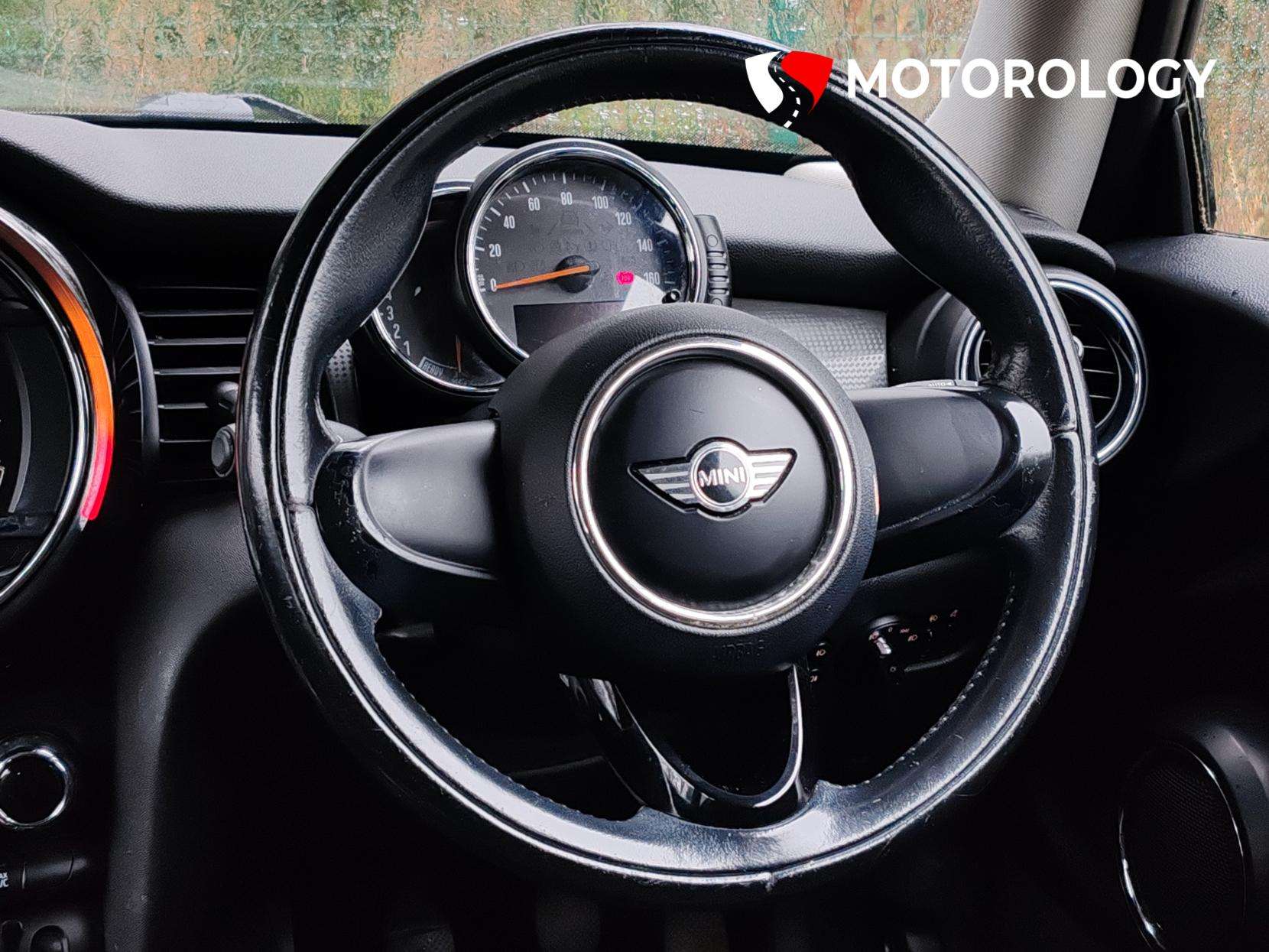 2015 MINI HATCH 2015 MINI HATCH