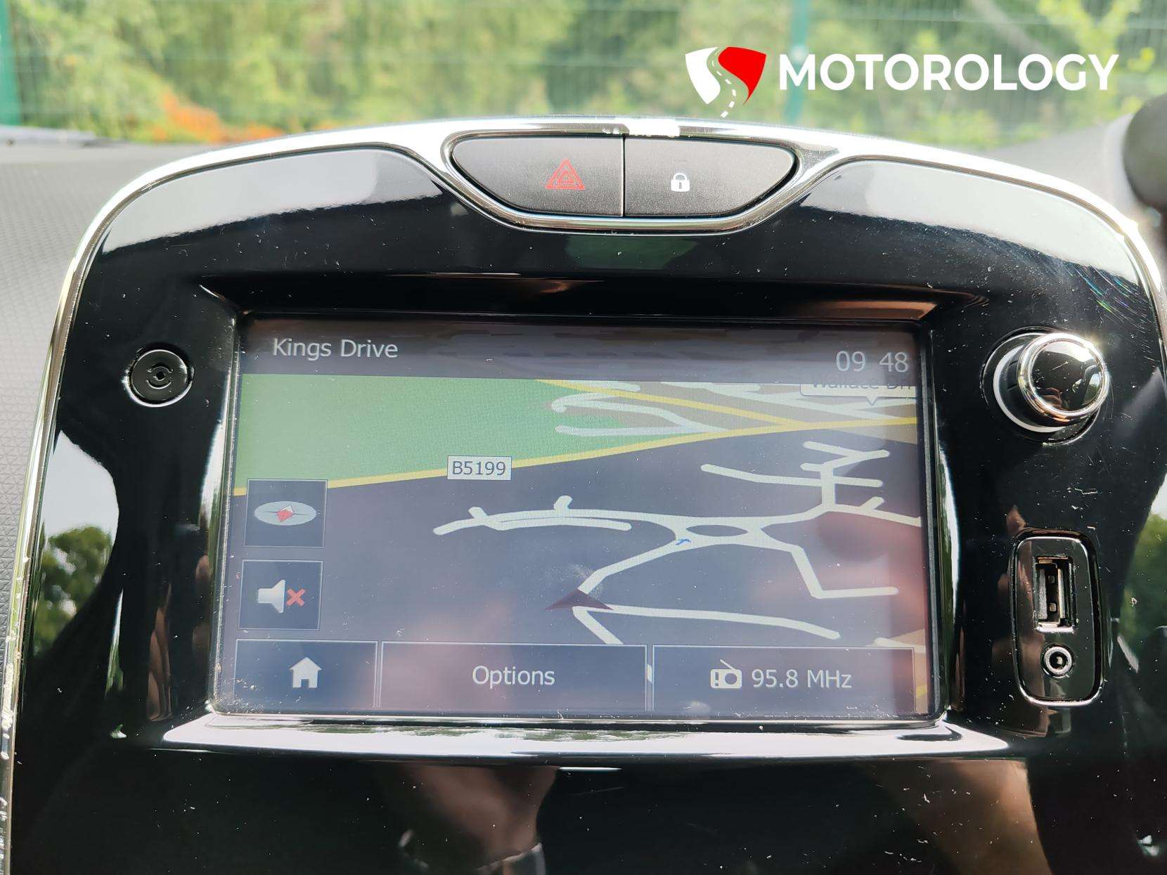 2015 RENAULT CLIO 2015 RENAULT CLIO