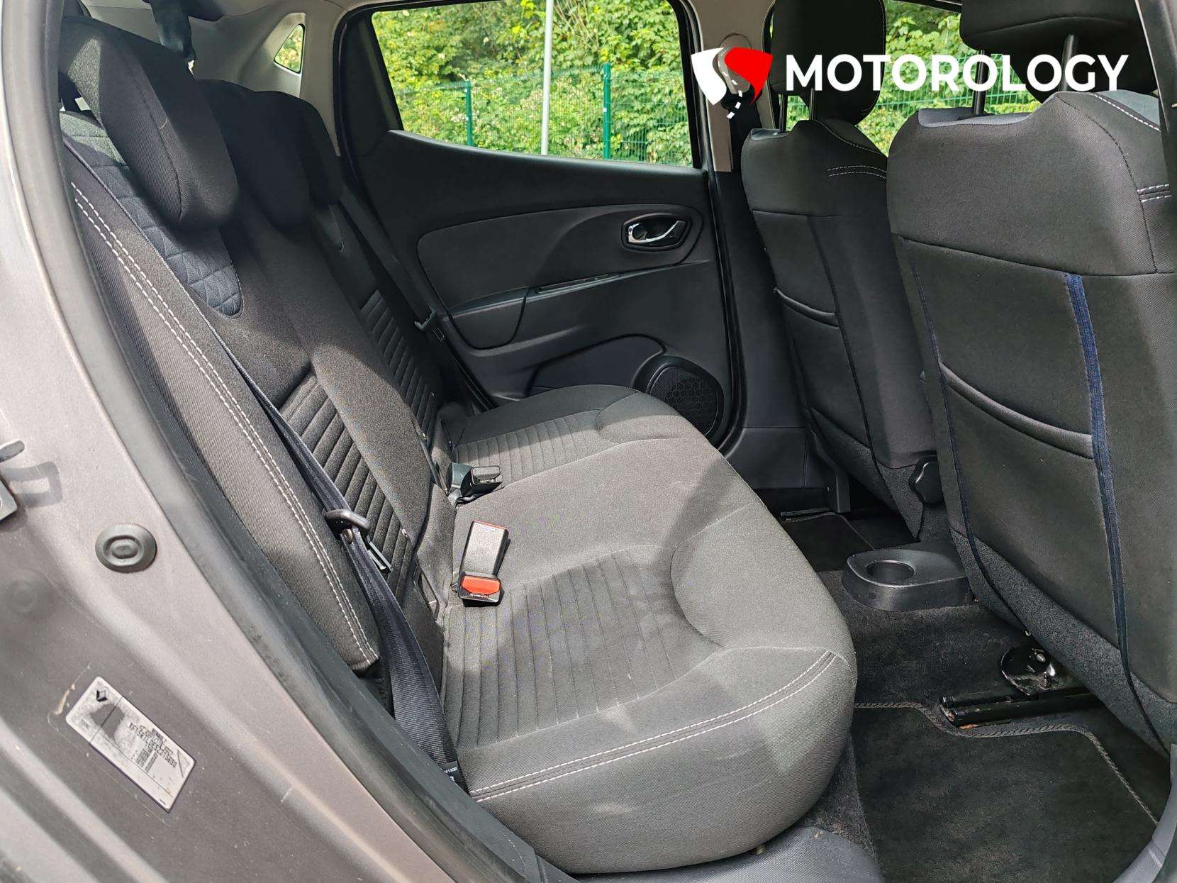 2015 RENAULT CLIO 2015 RENAULT CLIO