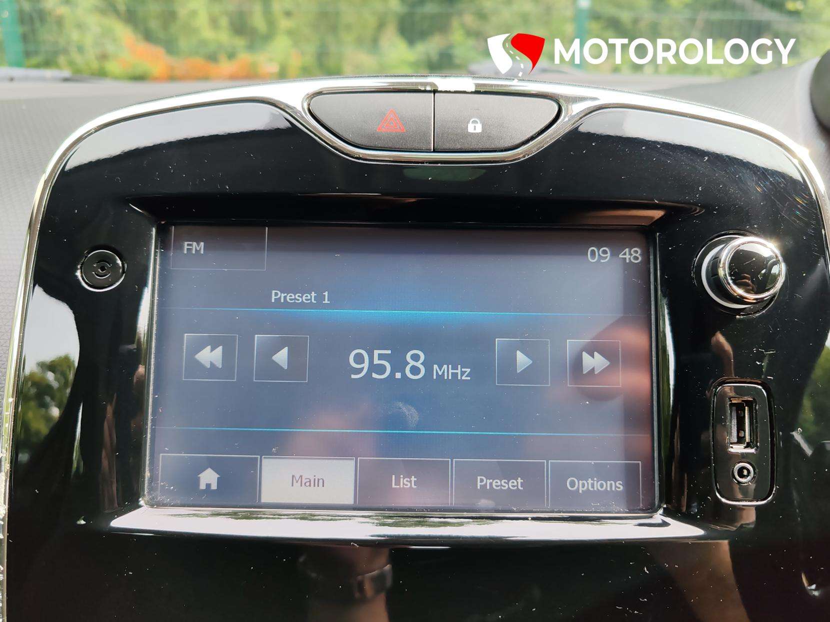 2015 RENAULT CLIO 2015 RENAULT CLIO