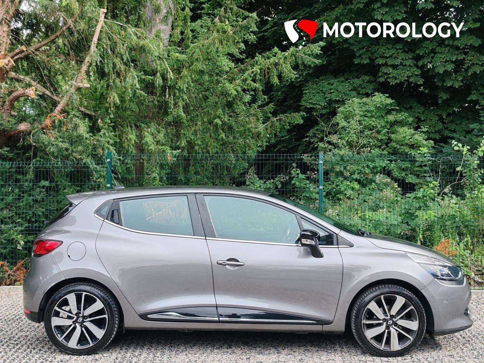 2015 RENAULT CLIO 2015 RENAULT CLIO