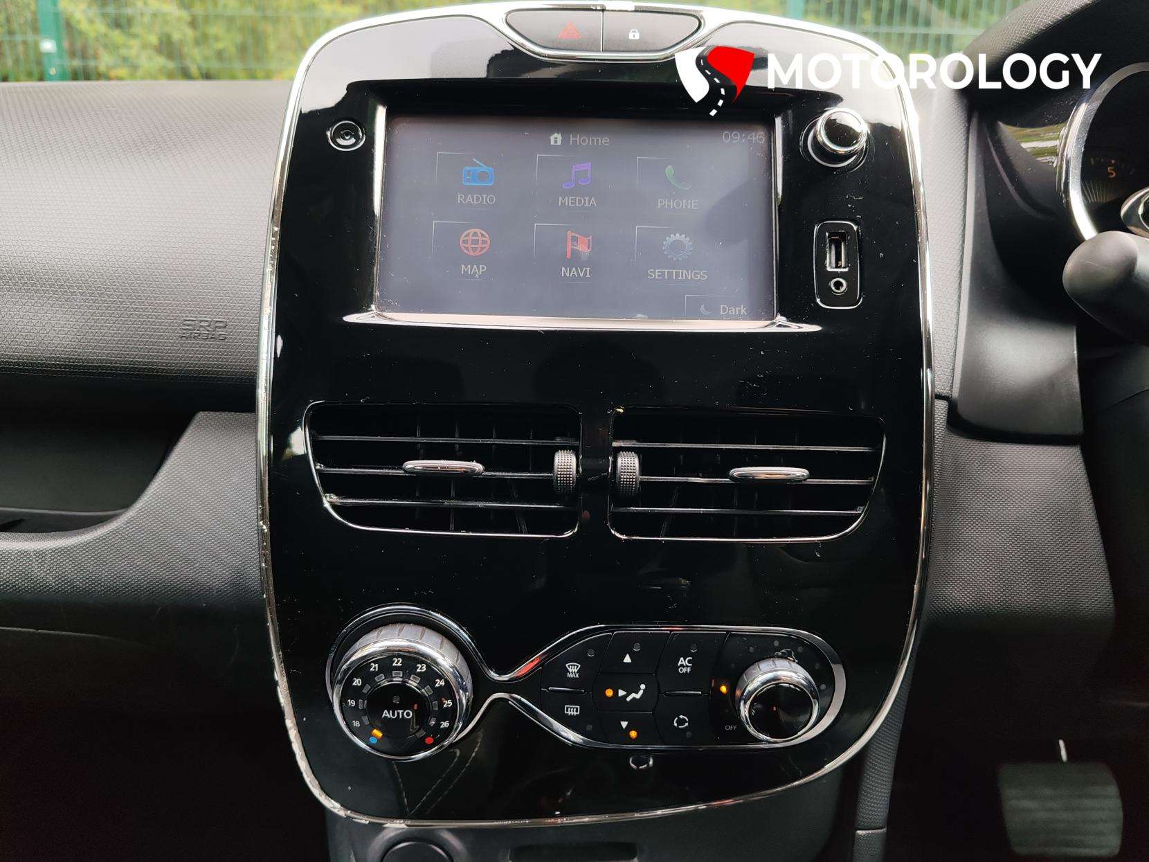 2015 RENAULT CLIO 2015 RENAULT CLIO