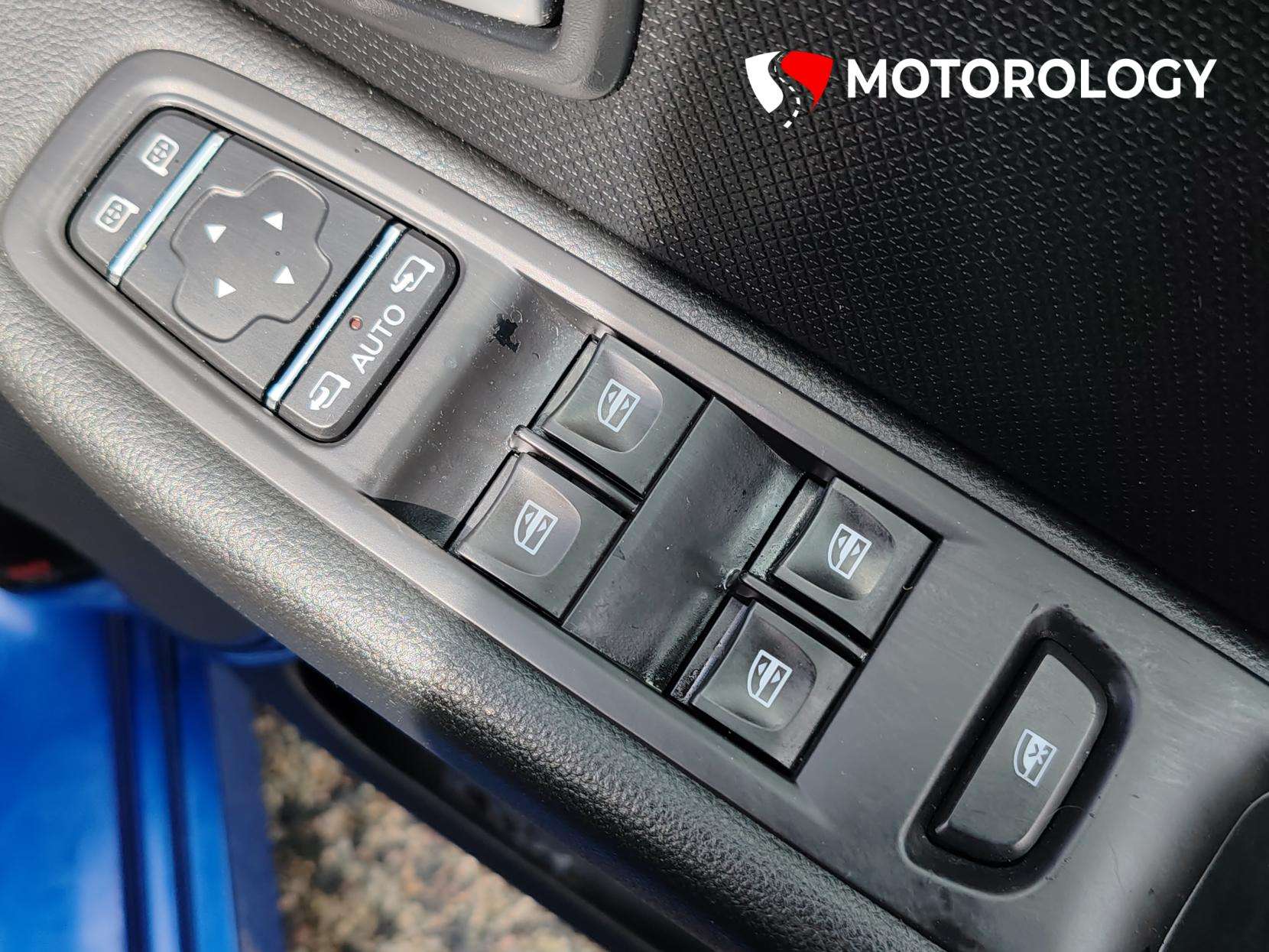 2019 RENAULT CLIO 2019 RENAULT CLIO