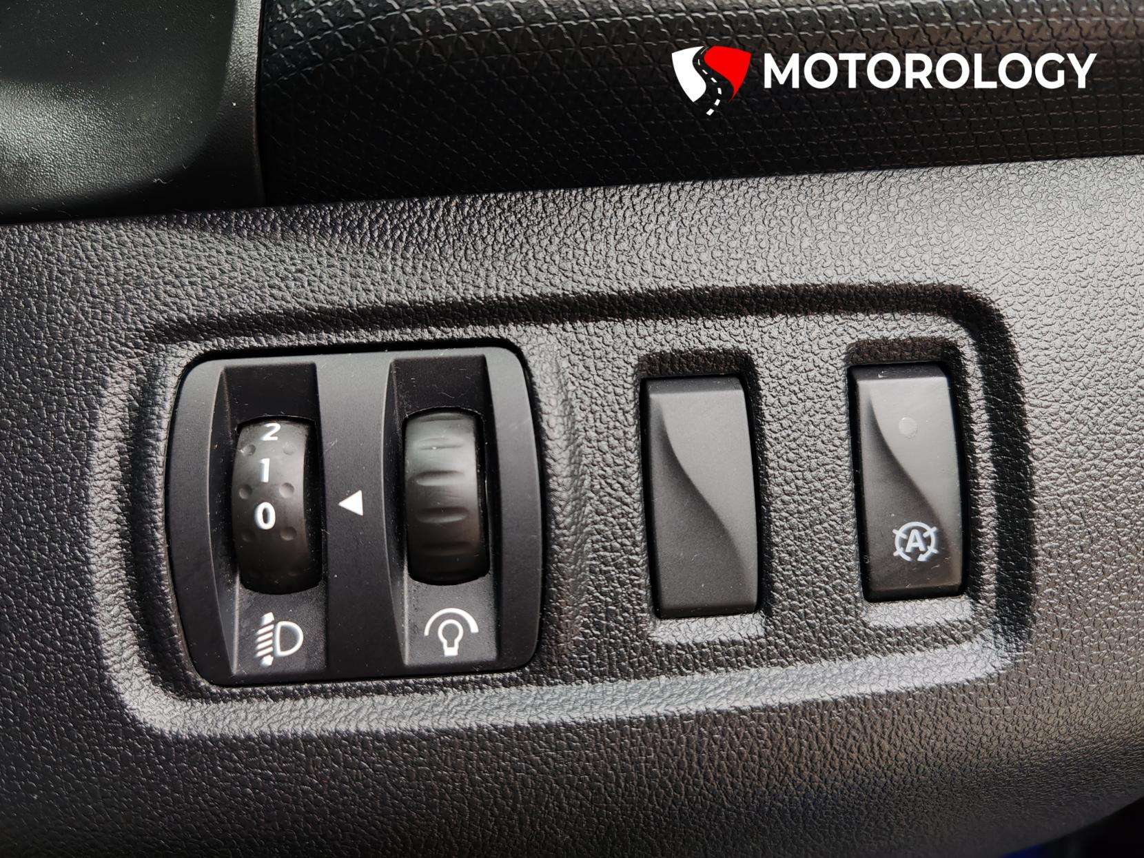 2019 RENAULT CLIO 2019 RENAULT CLIO