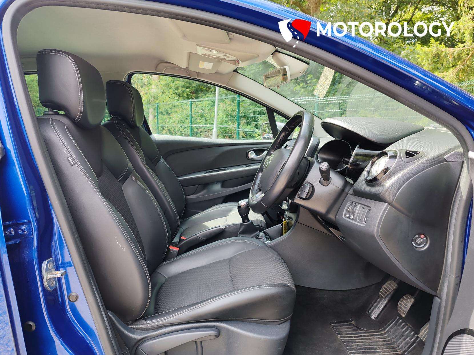 2019 RENAULT CLIO 2019 RENAULT CLIO