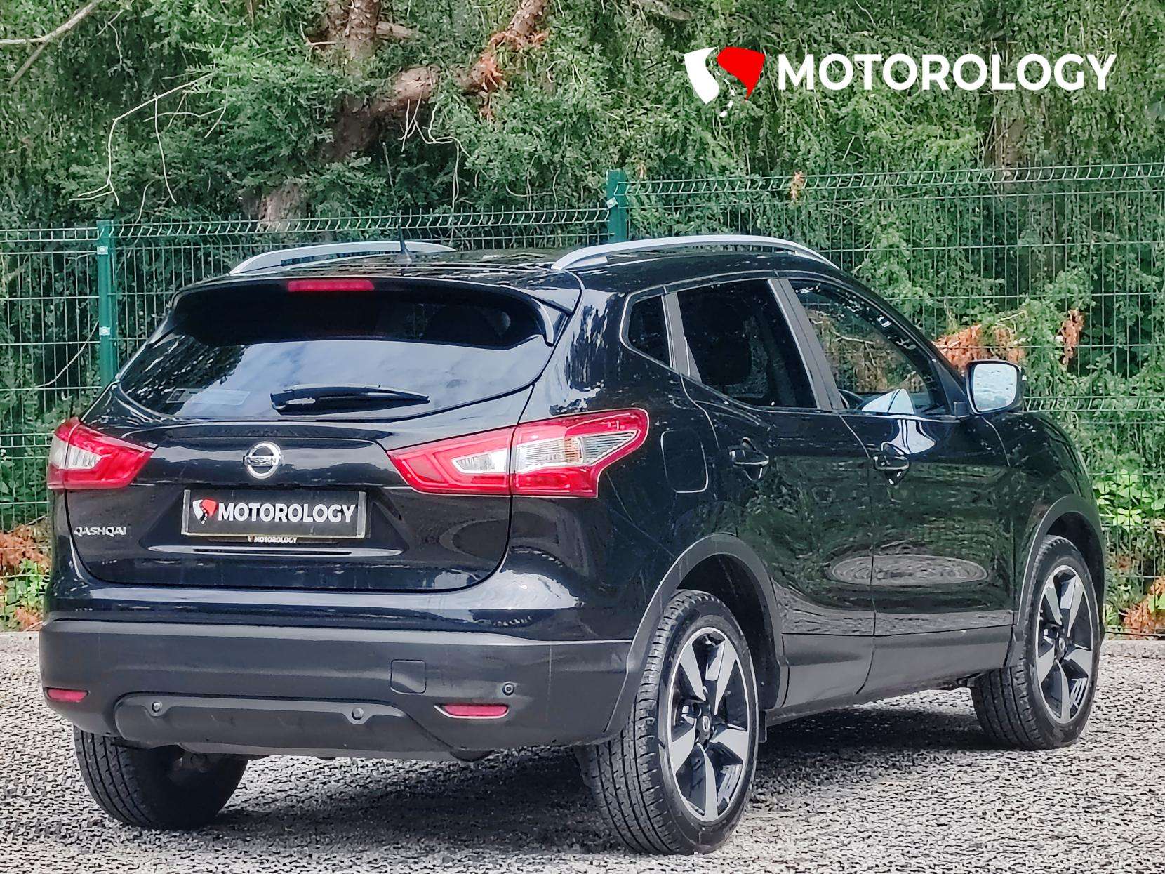 A 2015 NISSAN QASHQAI 1.2 DIG-T n-tec+ SUV 5dr Petrol Manual 2WD Euro 5 (s/s) (115 ps) A 2015 NISSAN QASHQAI 1.2 DIG-T n-tec+ SUV 5dr Petrol Manual 2WD Euro 5 (s/s) (115 ps)