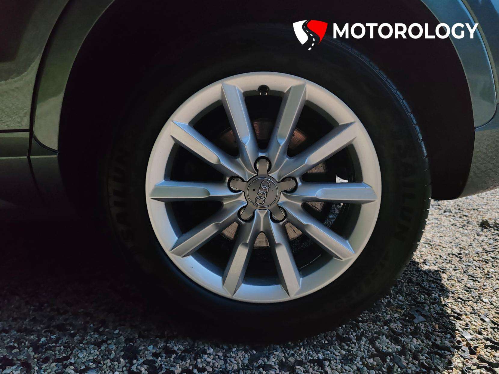 2015 AUDI Q3 2015 AUDI Q3