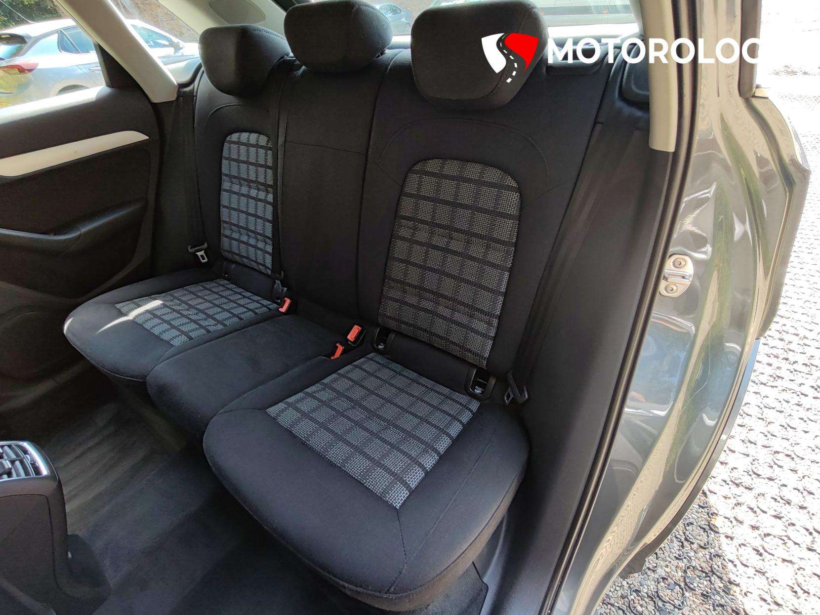 2015 AUDI Q3 2015 AUDI Q3