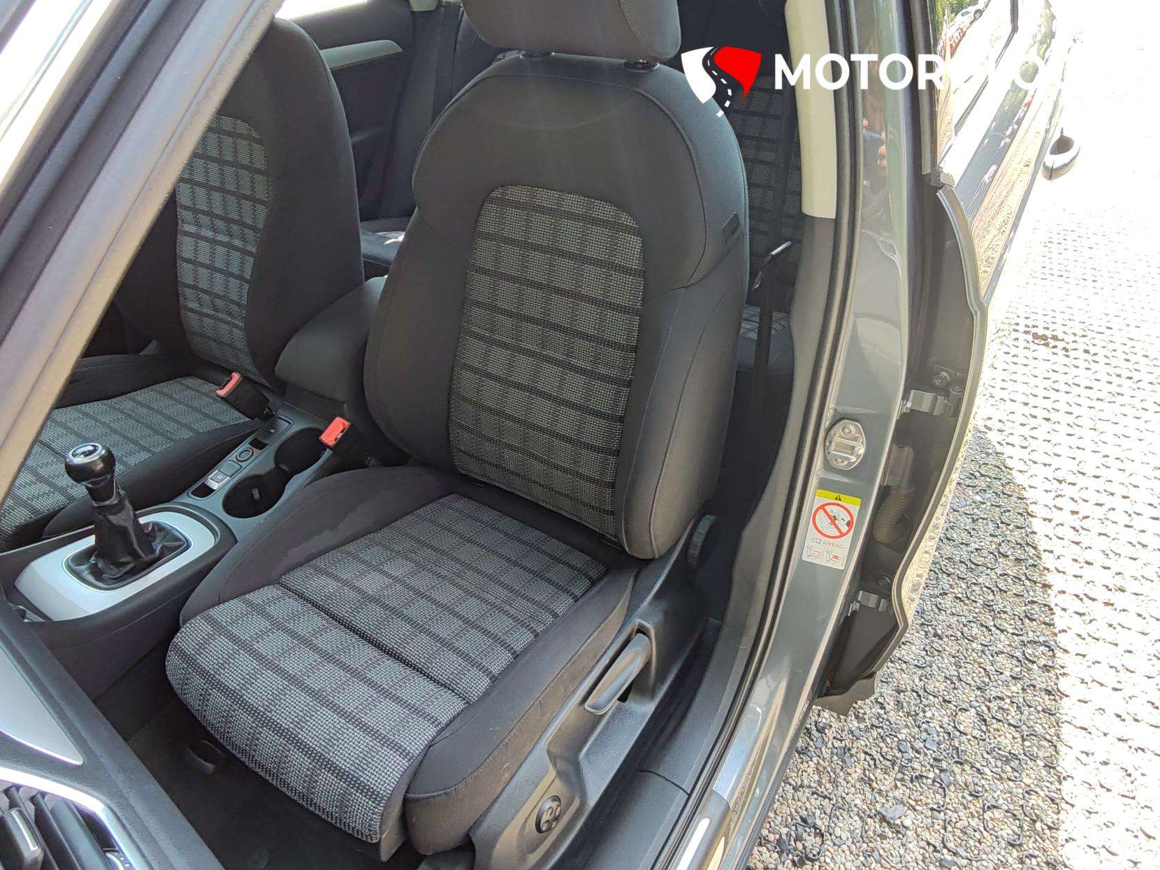 2015 AUDI Q3 2015 AUDI Q3