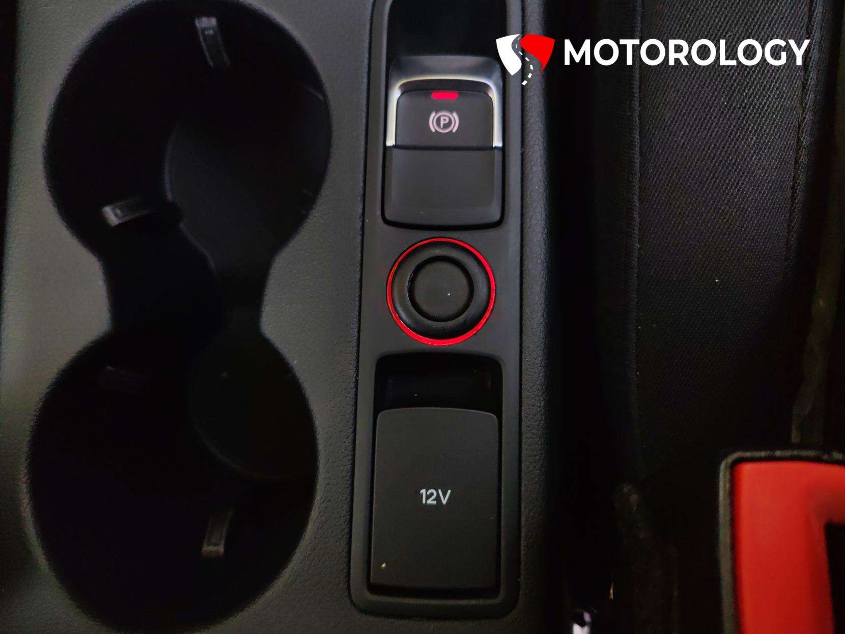 2015 AUDI Q3 2015 AUDI Q3