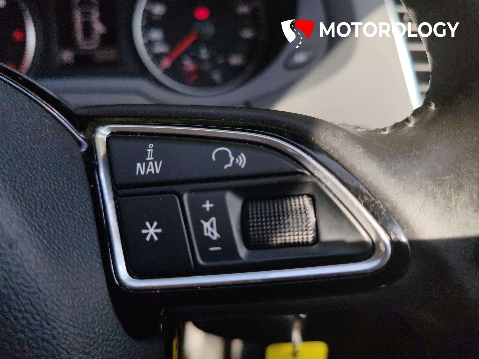 2015 AUDI Q3 2015 AUDI Q3