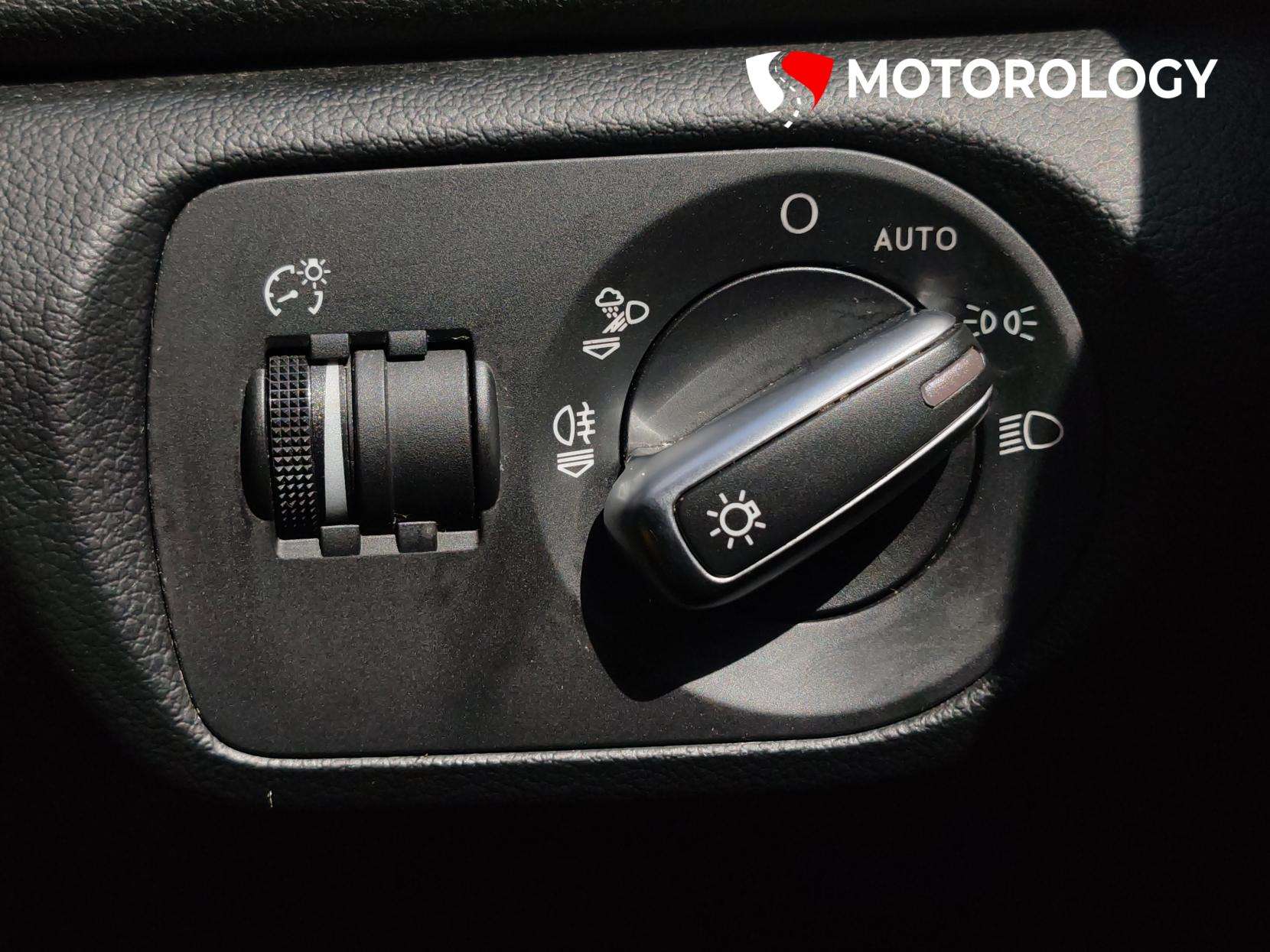 2015 AUDI Q3 2015 AUDI Q3