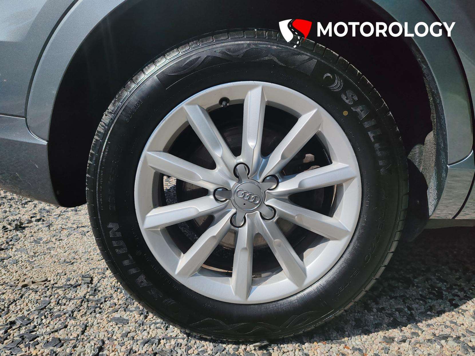 2015 AUDI Q3 2015 AUDI Q3