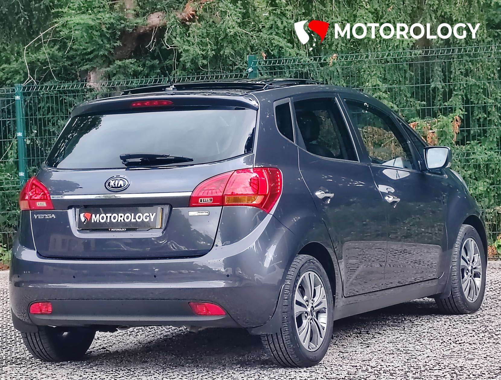 A 2018 KIA VENGA 1.6 4 MPV 5dr Petrol Manual Euro 6 (s/s) (123 bhp) A 2018 KIA VENGA 1.6 4 MPV 5dr Petrol Manual Euro 6 (s/s) (123 bhp)
