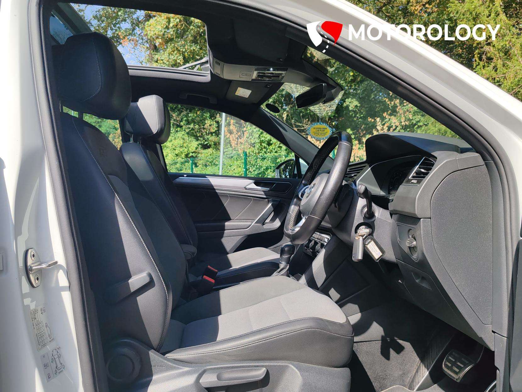 2017 VOLKSWAGEN TIGUAN 2017 VOLKSWAGEN TIGUAN