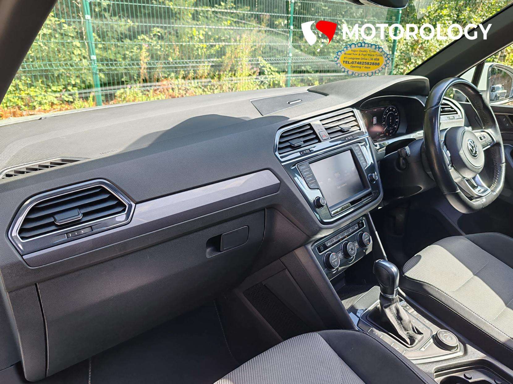 2017 VOLKSWAGEN TIGUAN 2017 VOLKSWAGEN TIGUAN