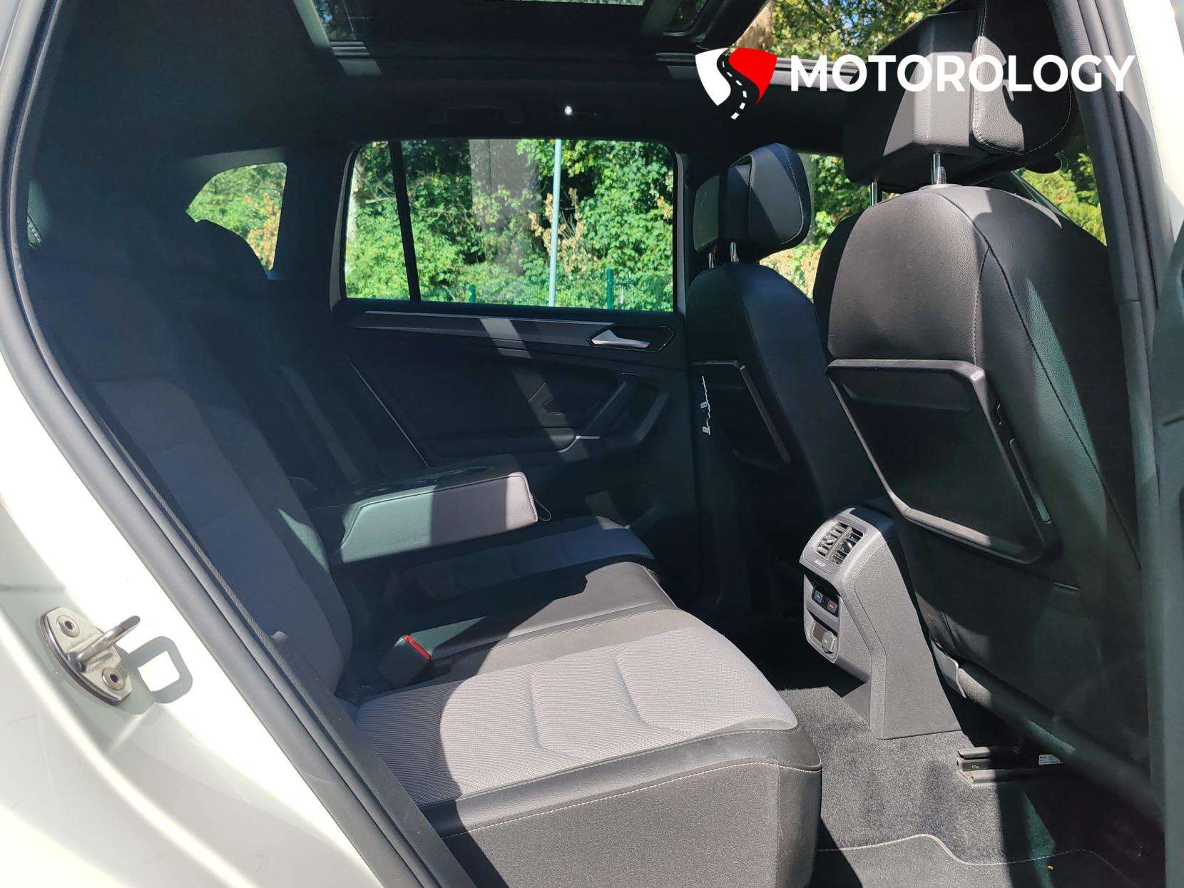 2017 VOLKSWAGEN TIGUAN 2017 VOLKSWAGEN TIGUAN