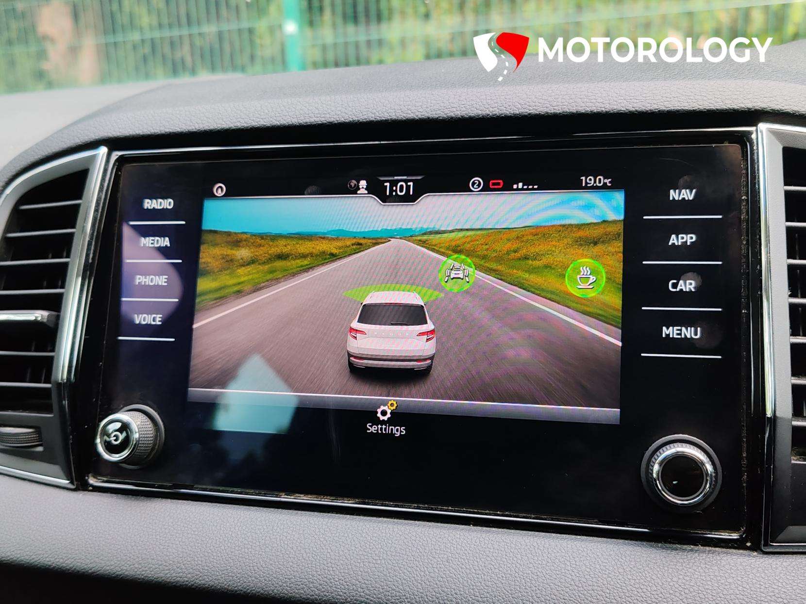 2021 SKODA KAROQ 2021 SKODA KAROQ