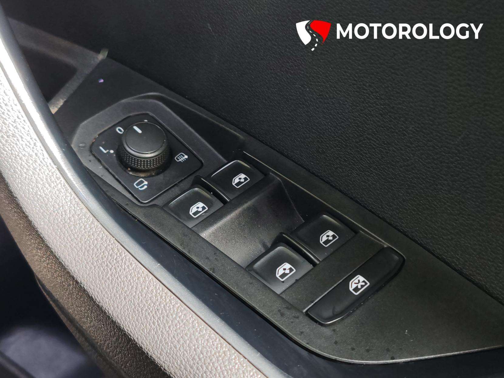 2021 SKODA KAROQ 2021 SKODA KAROQ