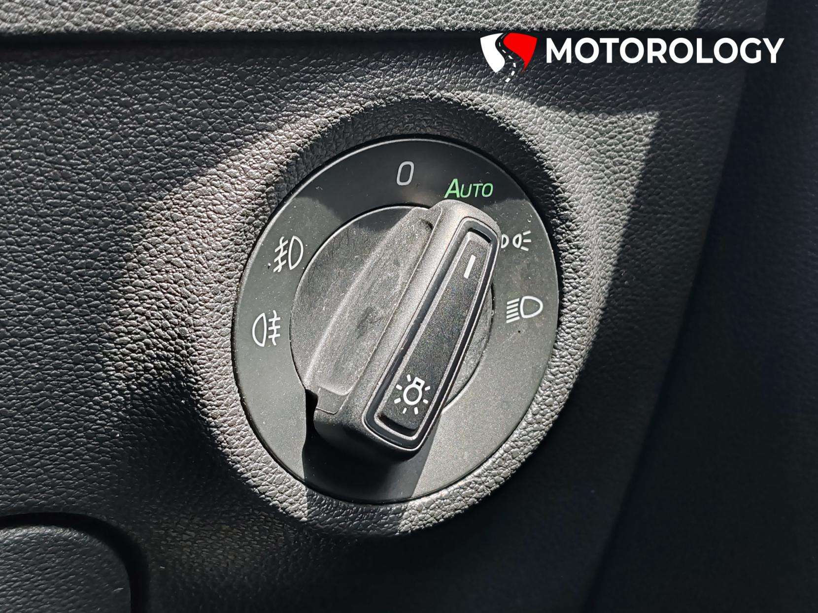 2021 SKODA KAROQ 2021 SKODA KAROQ