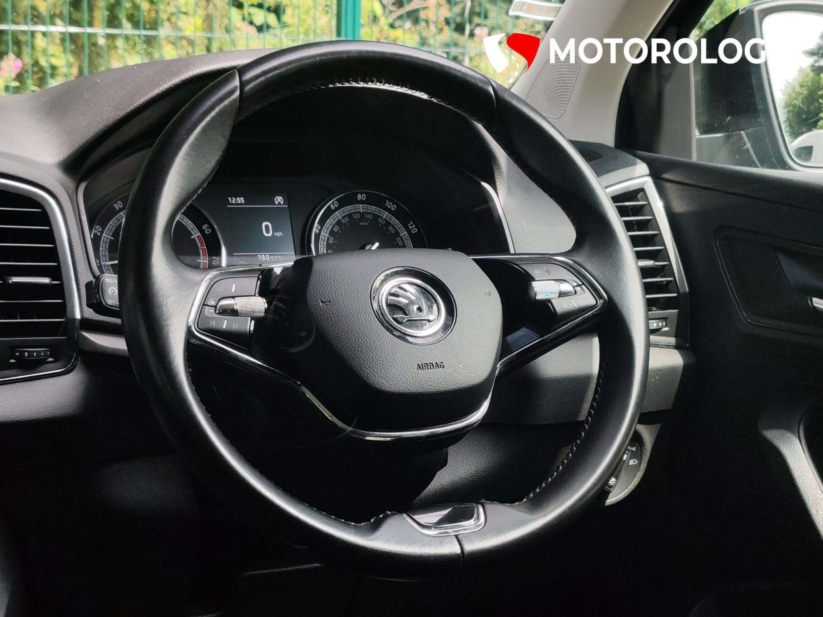 2021 SKODA KAROQ 2021 SKODA KAROQ