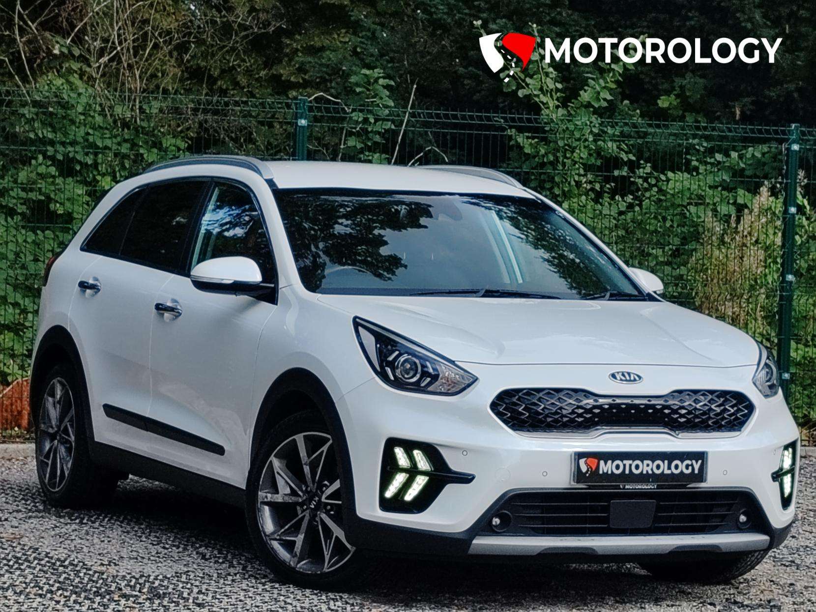 A 2020 KIA NIRO 1.6 GDi 3 SUV 5dr Petrol Hybrid DCT Euro 6 (s/s) (139 bhp) A 2020 KIA NIRO 1.6 GDi 3 SUV 5dr Petrol Hybrid DCT Euro 6 (s/s) (139 bhp)