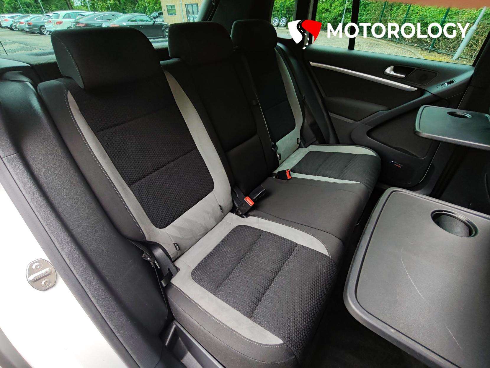 2015 VOLKSWAGEN TIGUAN 2015 VOLKSWAGEN TIGUAN