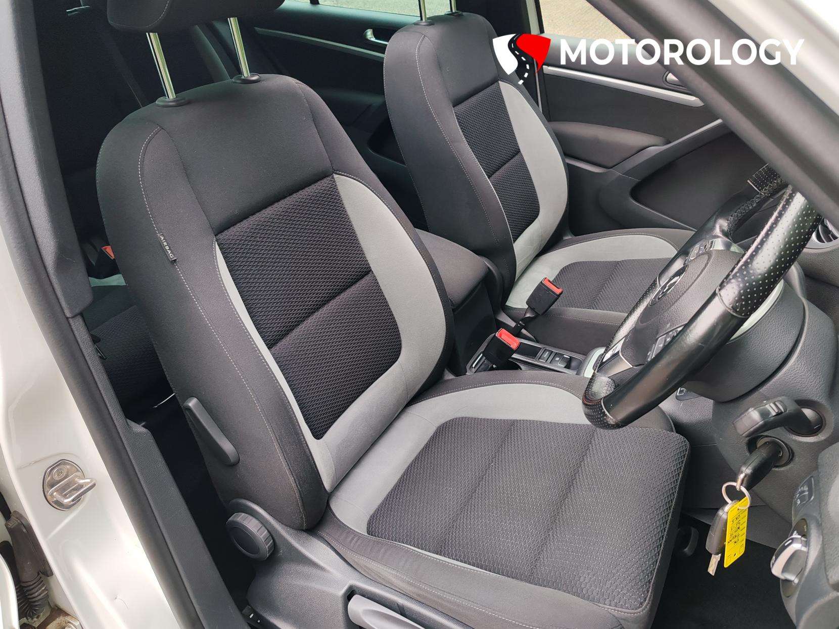 2015 VOLKSWAGEN TIGUAN 2015 VOLKSWAGEN TIGUAN