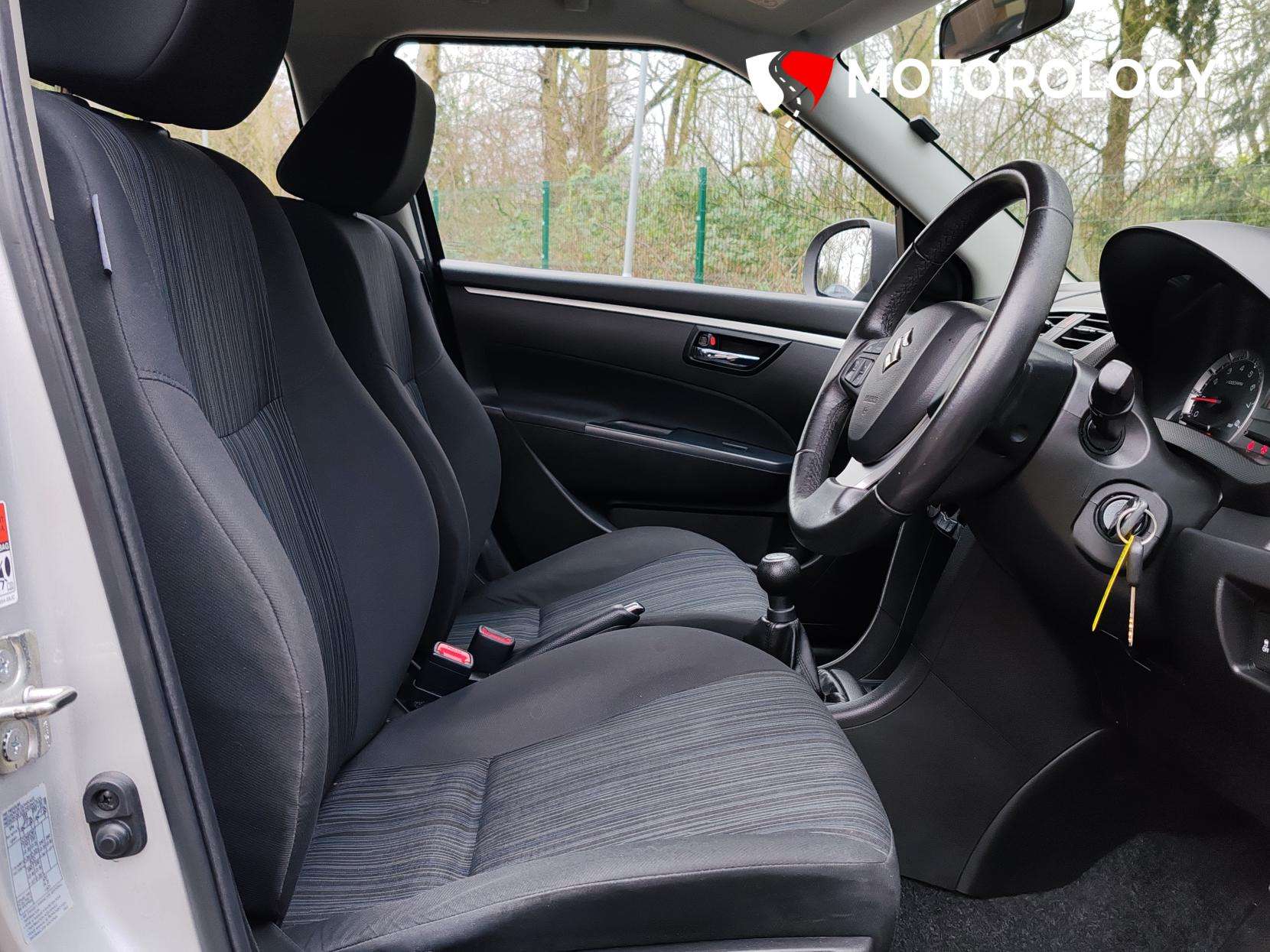 2015 SUZUKI SWIFT 2015 SUZUKI SWIFT