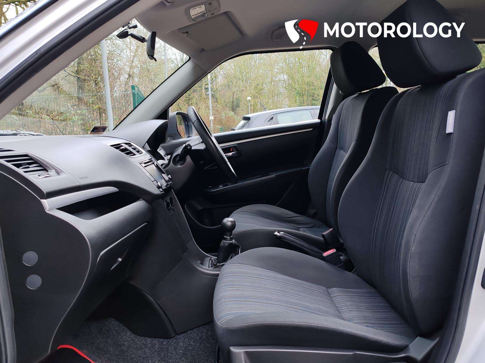 2015 SUZUKI SWIFT 2015 SUZUKI SWIFT