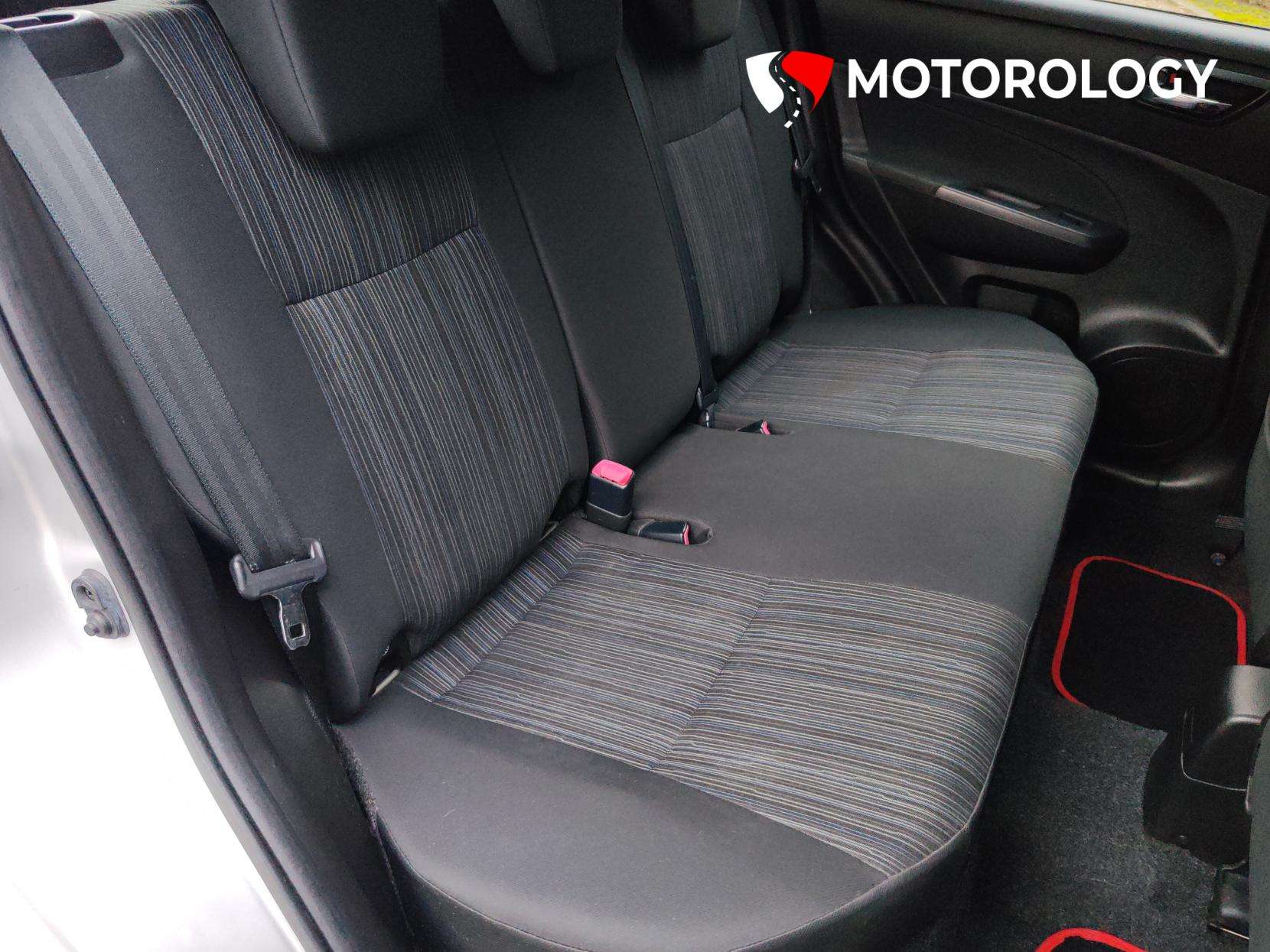 2015 SUZUKI SWIFT 2015 SUZUKI SWIFT