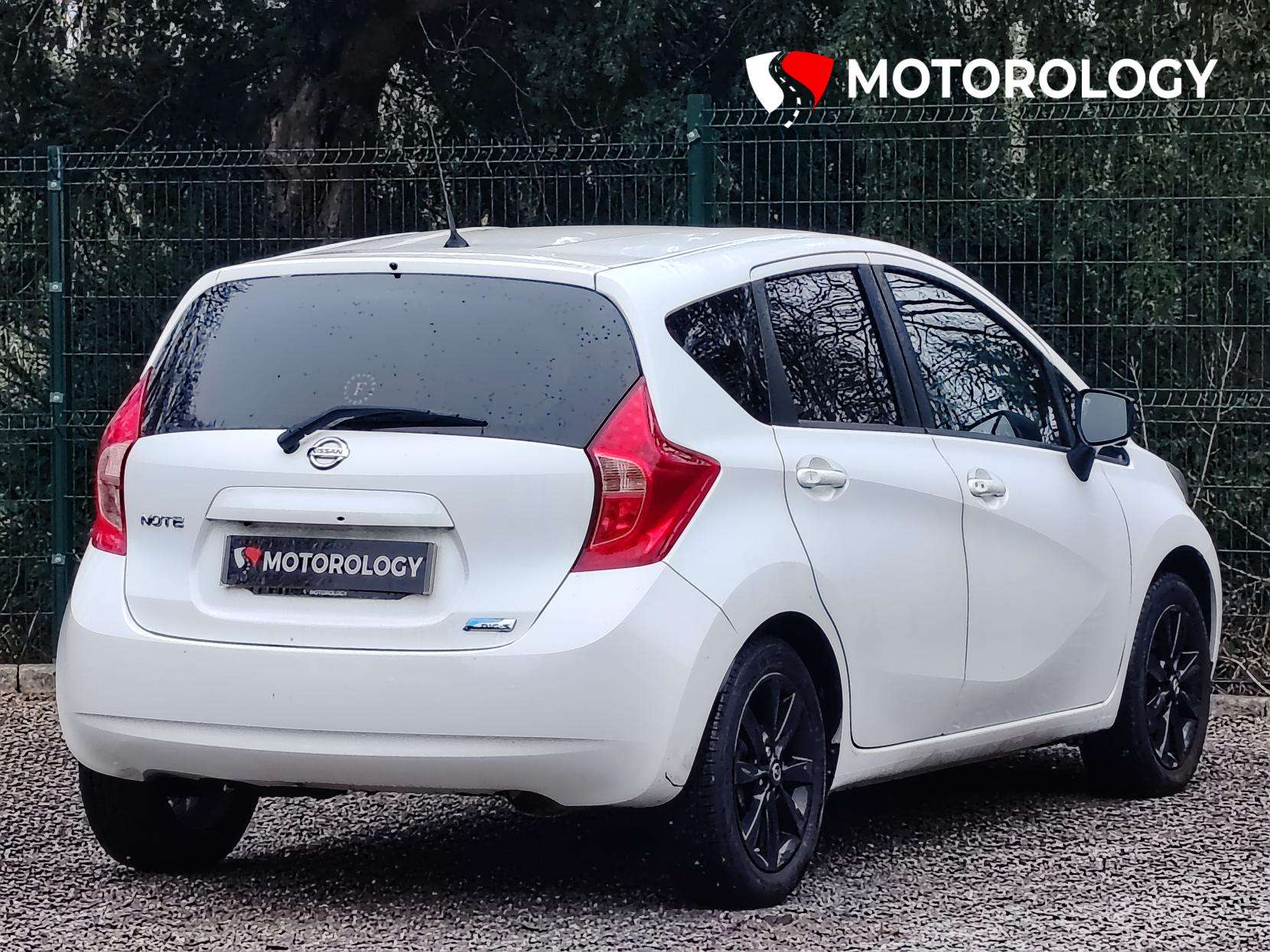 A 2014 NISSAN NOTE 1.2 DIG-S Tekna Hatchback 5dr Petrol Manual Euro 5 (s/s) (98 ps) A 2014 NISSAN NOTE 1.2 DIG-S Tekna Hatchback 5dr Petrol Manual Euro 5 (s/s) (98 ps)