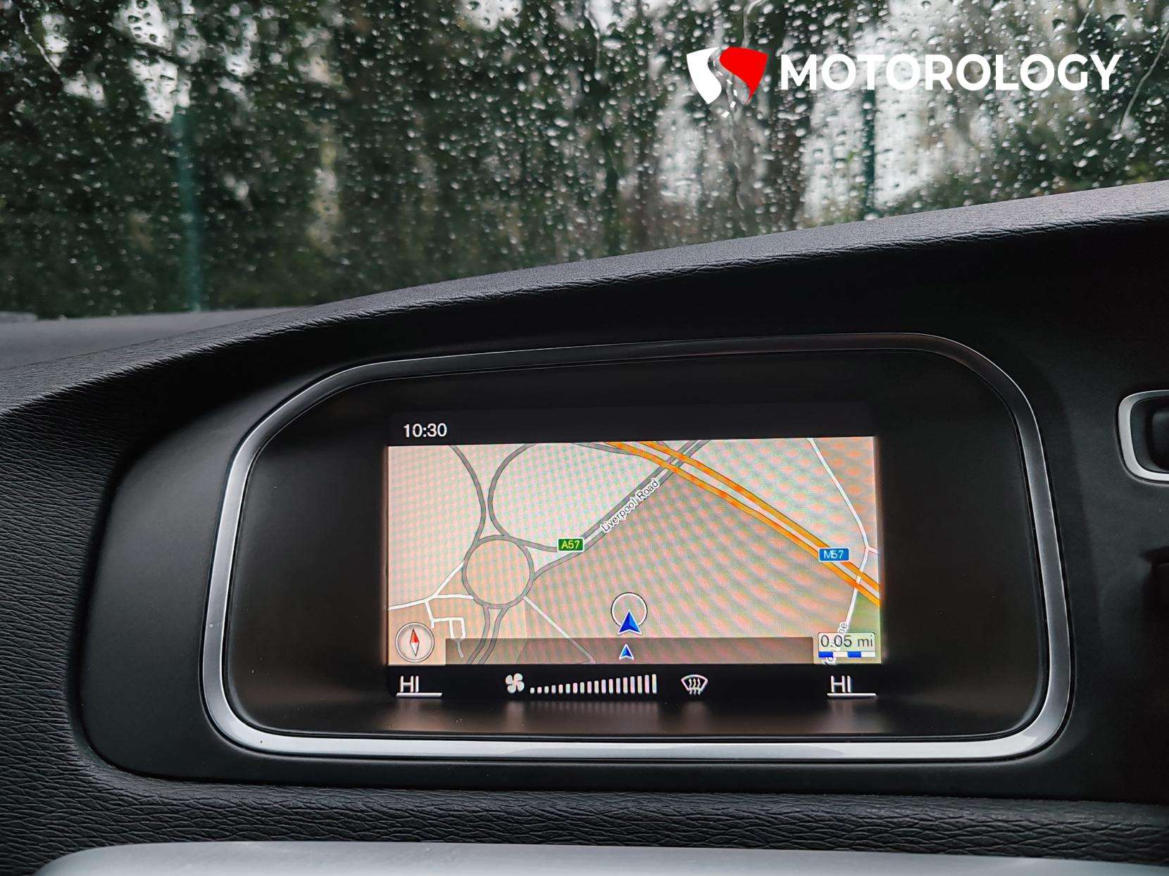 2018 VOLVO V40 2018 VOLVO V40